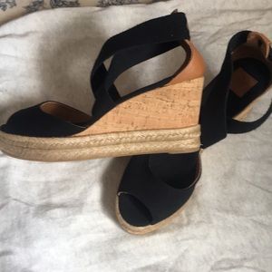 Tory Burch Black Wedge Sandals. Size 9